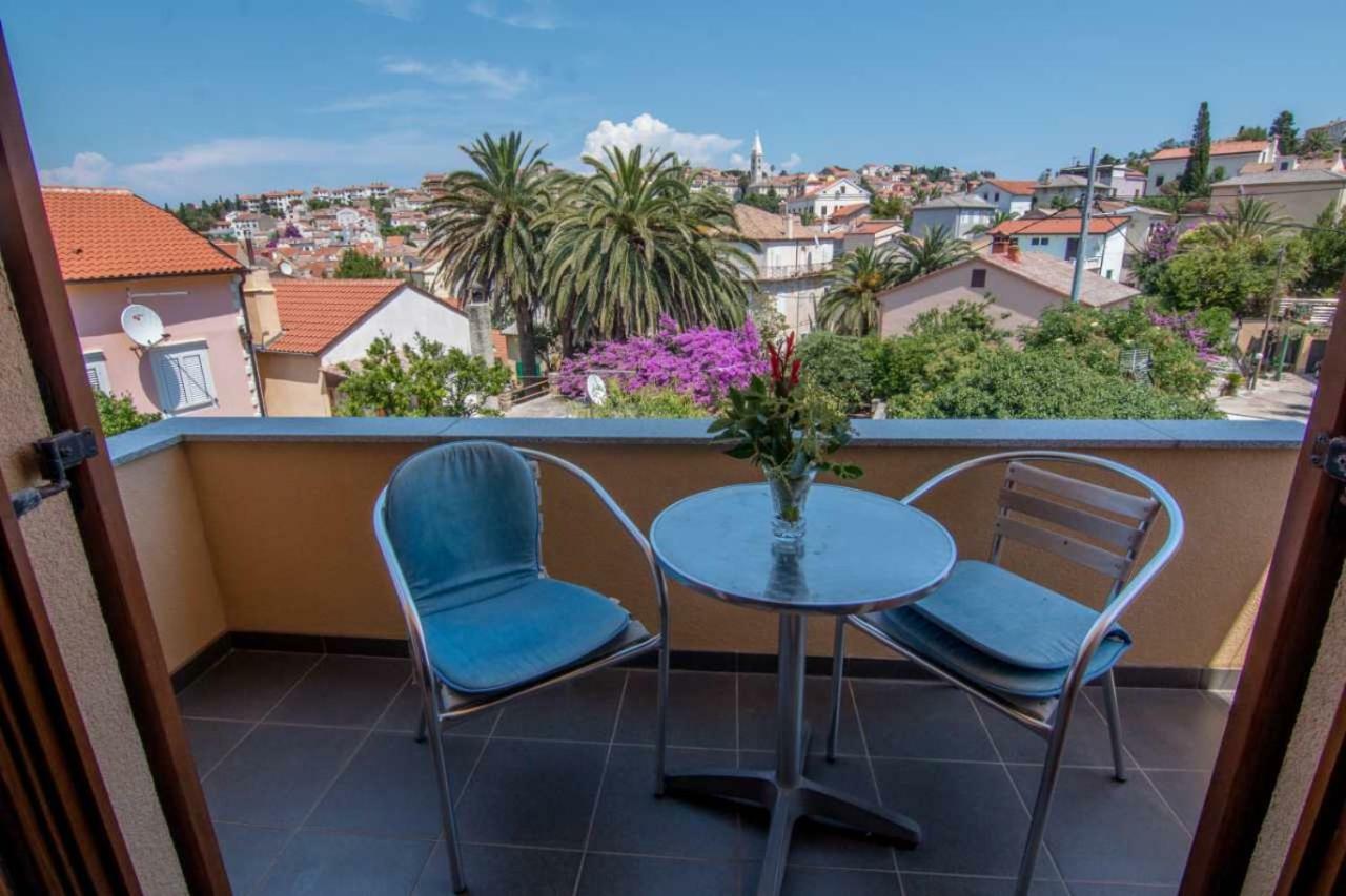 Apartments Villa Forida مالي لوشينغْ المظهر الخارجي الصورة